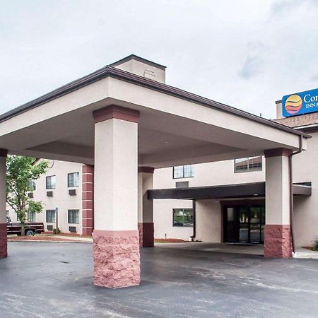 Comfort Inn & Suites Хамбург Екстериор снимка