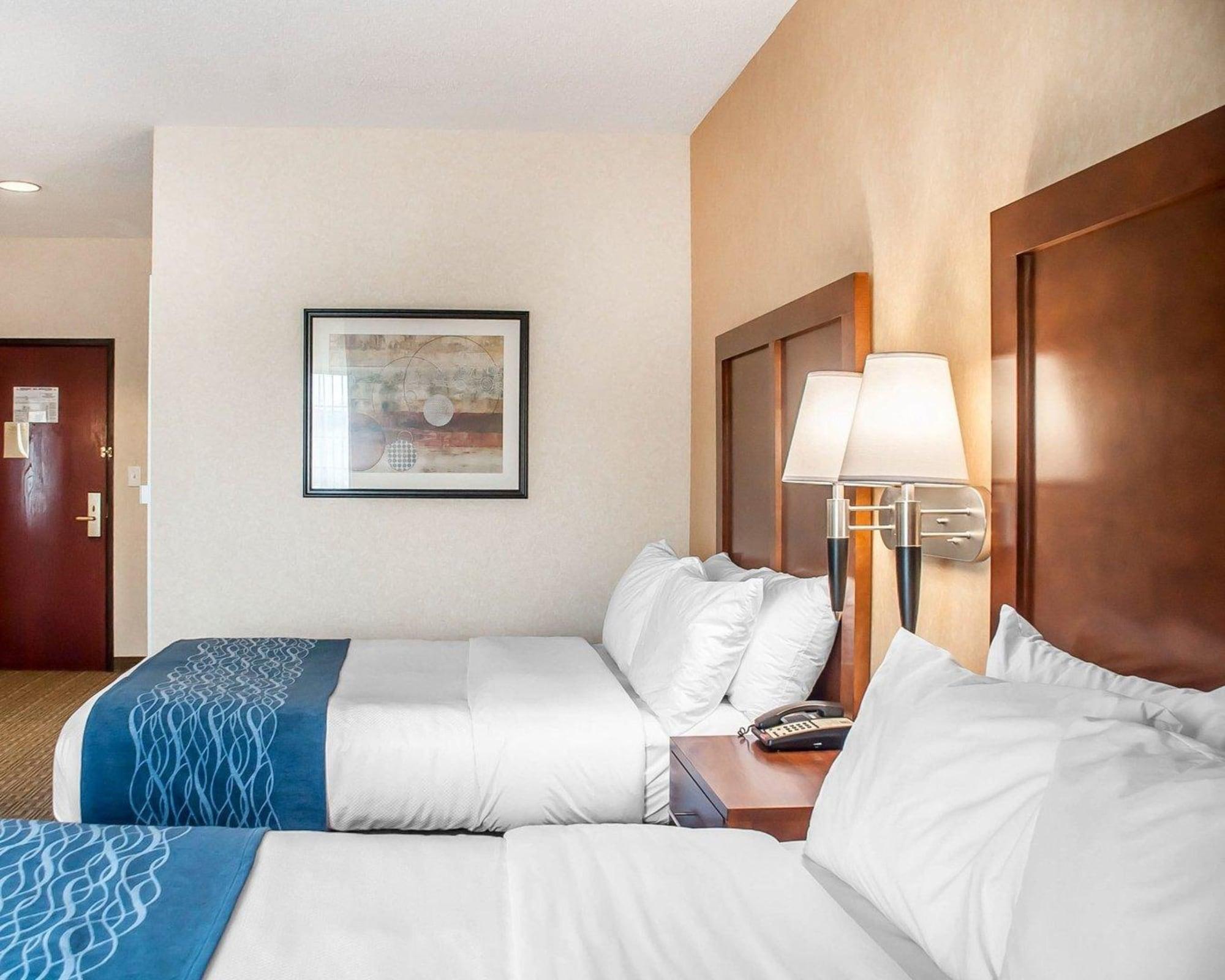 Comfort Inn & Suites Хамбург Екстериор снимка