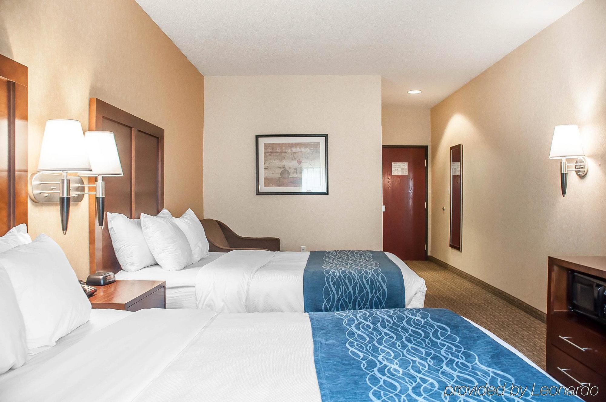 Comfort Inn & Suites Хамбург Екстериор снимка