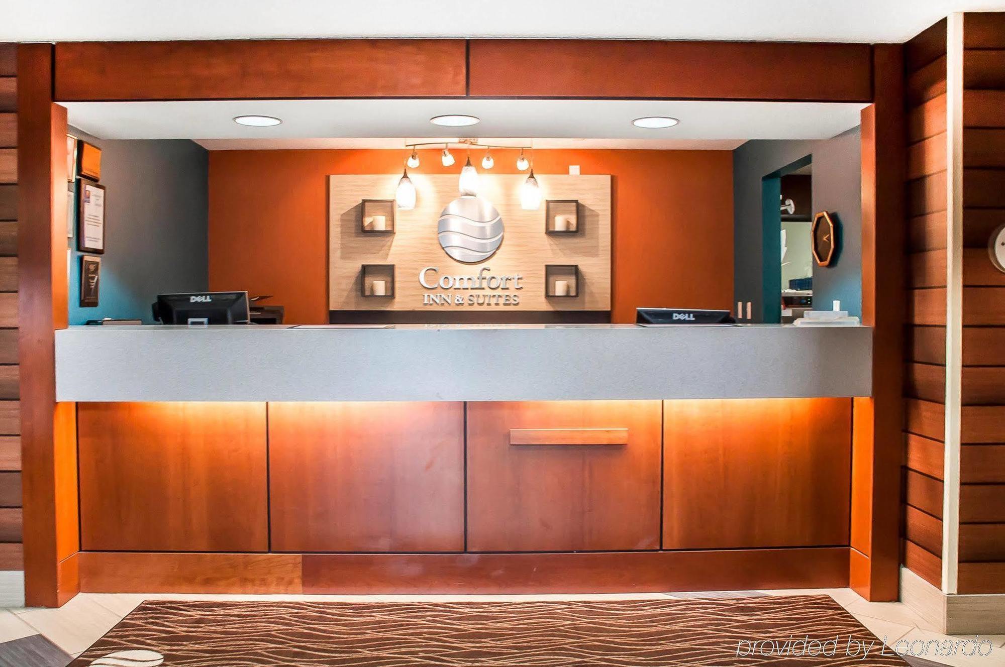 Comfort Inn & Suites Хамбург Екстериор снимка