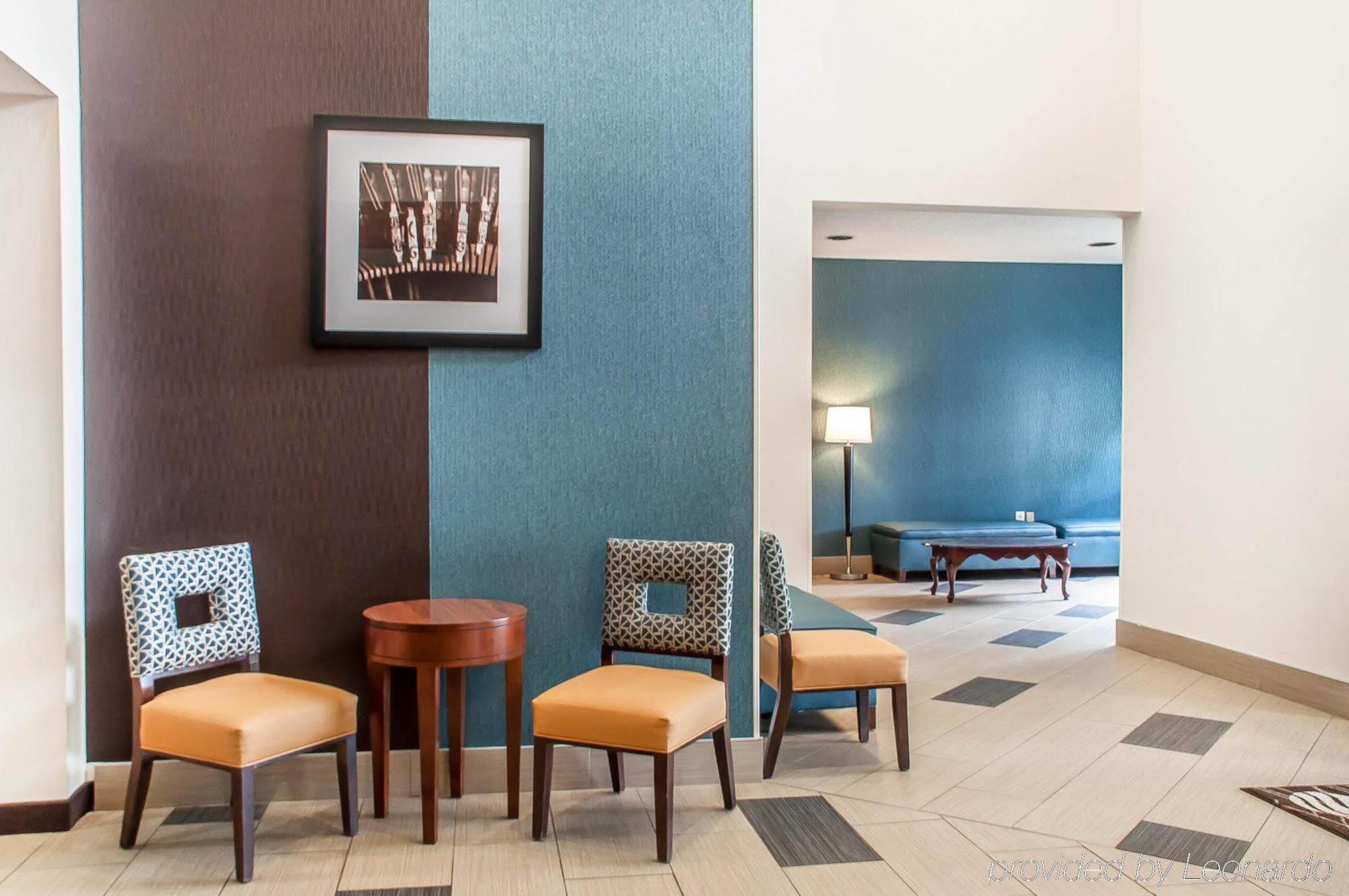 Comfort Inn & Suites Хамбург Екстериор снимка
